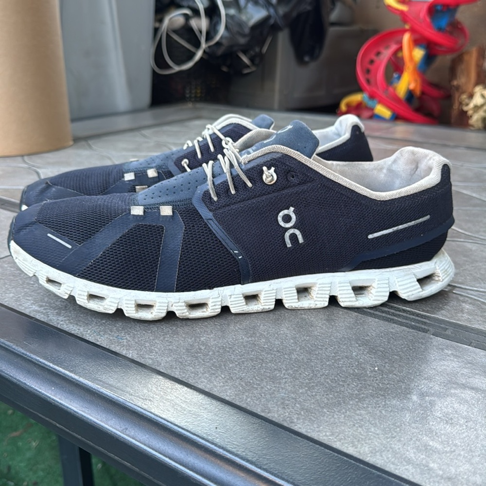 On Cloud 5 - image 3